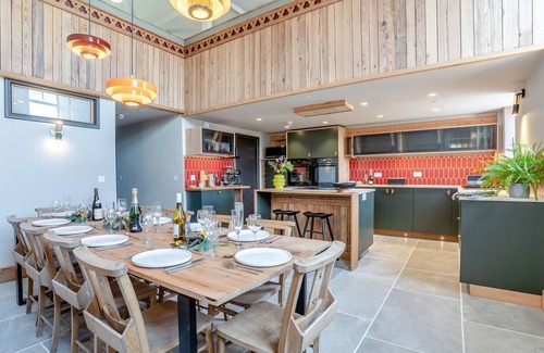 Bwlch House | Penuel Chapel - Five Bedroom House, Sleeps 10