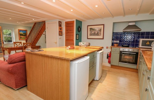 Aberystwyth Cottage | Penybont Apartment