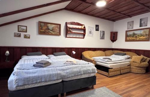 Banska Bystrica House | Penzión Grand, Self Check-In, free private parking