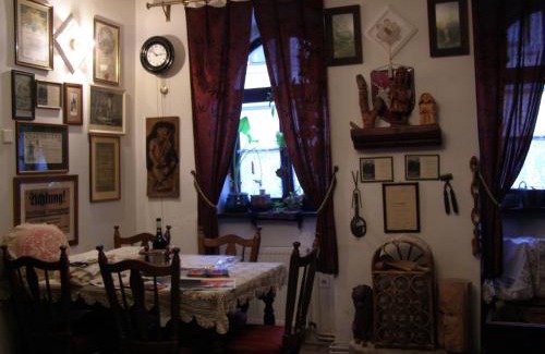 Loket House | Penzion U Fridy