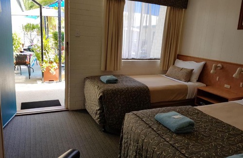 Clermont Hotel | Peppercorn Motel