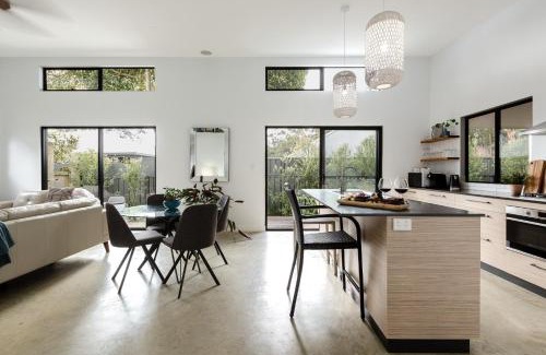 Margaret River House | Peppi Place - 2 Bedroom with Ensuites Town Villa