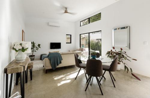 Margaret River House | Peppi Place - 2 Bedroom with Ensuites Town Villa