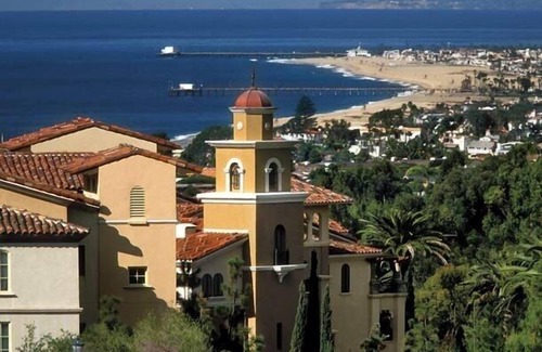 Newport Coast Villa | Perched on a bluff overlooking the beautiful Newport coastline.