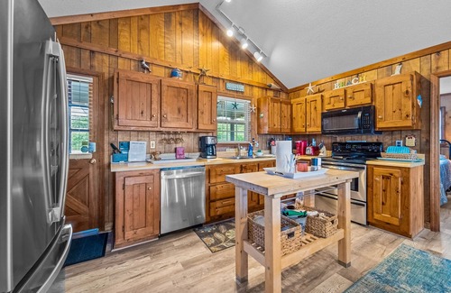 Southern Shores House | Perfect 4BR Family Getaway Close to the Beach