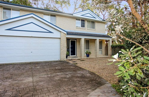 Hawks Nest House | Perfect Family Accommodation - Free WIFI