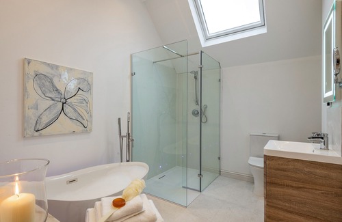 Overstrand Cottage | Perfect for discerning guests looking to be close to the East Coast.