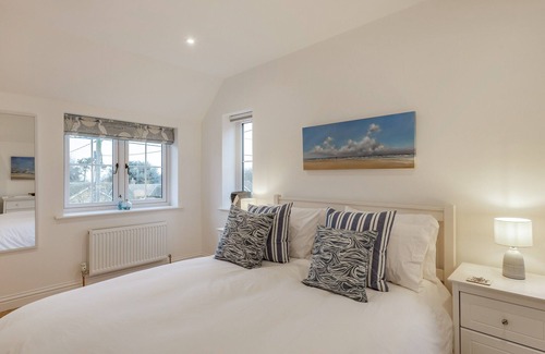 Overstrand Cottage | Perfect for discerning guests looking to be close to the East Coast.