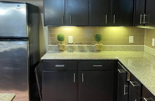 Barker Apartment | Perfect Get-A-Way or Meeting Space