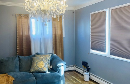 Lower Vailsburg Apartment | Perfect Getaway Home 30 minutes drive to Manhattan.