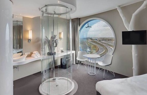 Zuidoost Hotel | Perfect Group getaway | Nature escape, Local attractions & Golf course | 2 Units