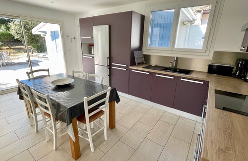 Hourtin-Plage House | Perfect holiday home in Hourtin-Plage with wifi and very close to the beach