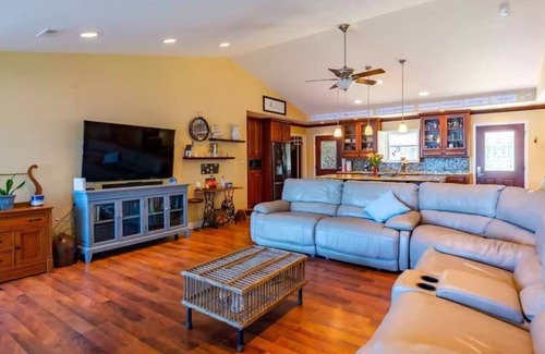 Spring City House | Perfect Lake House Watts Bar-Boat Option+Views+Ramp+Fixed/FloatingDocks+Firepit