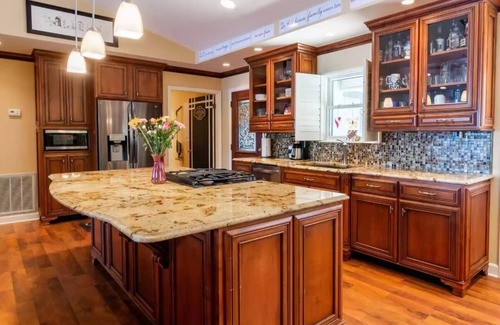 Spring City House | Perfect Lake House Watts Bar-Boat Option+Views+Ramp+Fixed/FloatingDocks+Firepit