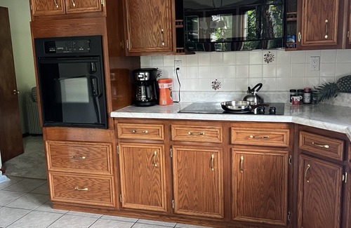 Fremont Cottage | Perfect lakefront family cottage with private dock and room to play!