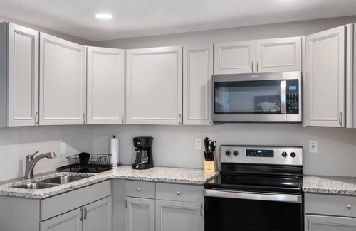 Bowling Green House | Perfect Landing near Downtown Bowling Green!