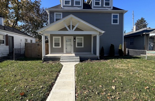 Indianapolis House | PERFECT - LARGE CUSTOM HOME - Completely Renovated, Beautiful Fenced in Yard!