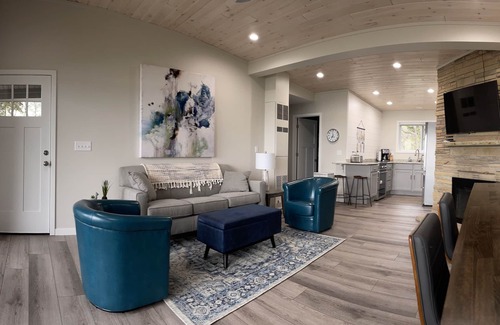 Lewiston House | Perfect location on East Twin Lake, walking distance to town! Unit #2