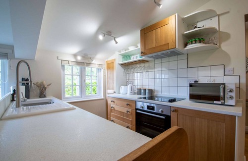 Longborough Cottage | Perfect luxury 2 bedroom holiday home in the Cotswolds - Slade Stables