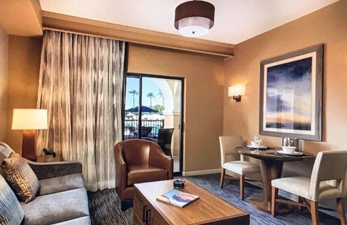 Legacy Resort | PERFECT PHOENIX LOCATION~ Beautiful RESORT & King Bed CONDO~ Amenities ++ !!