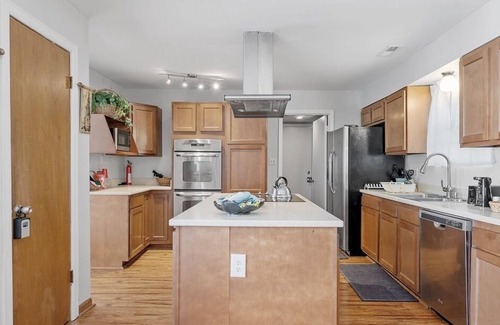Virginia Beach House | Perfect Private Getaway Minutes to Virginia Beach!
