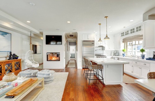 Corona del Mar Condo | Perfection by the Sea! 3 blocks from the water in Corona Del Mar