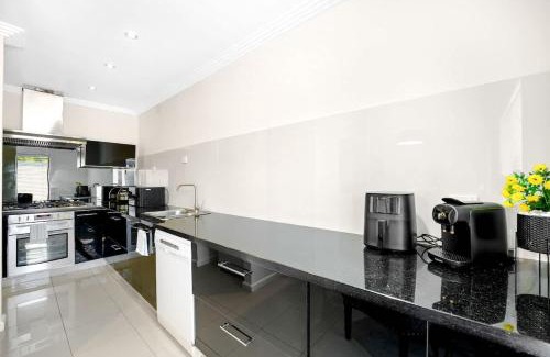 Hoppers Crossing House | Perfectly Located Family Home in Hoppers Crossing
