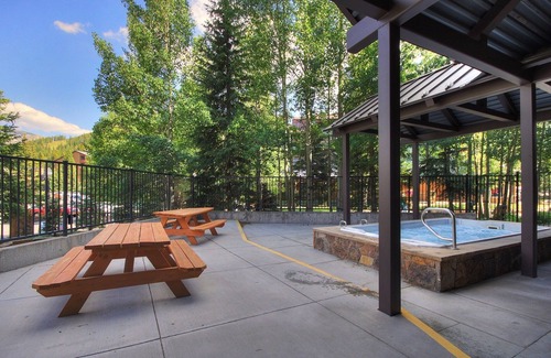 Copper Mountain Village Condo | Perfectly Located Hotel Room, Steps to American Eagle chair - Ski-In Ski-Out Property - MP518H by RedAwning