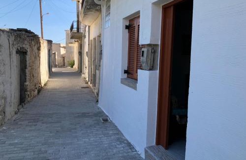 Lapithos House | Pericles Traditional Cretan Home