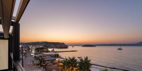 Almyrida Apartment | Peristeres Luxury Apartment Next To The Sea - BY APOKORAS VILLAS