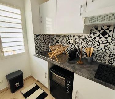 Sainte-Anne Apartment | Perle de Bois Jolan