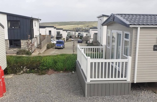 Perranporth Ski Chalet | PerranporthCaravan/2bedroom/Tv/GasFire