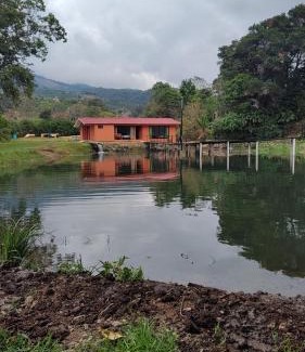 Copey Cabin | Persea Inn Finca Integral Sostenible Organica Toro Careto