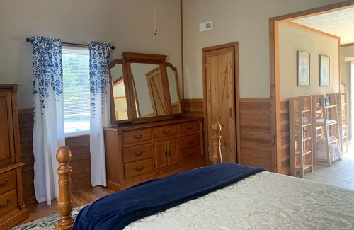 Gowensville Other | Persimmon Farm