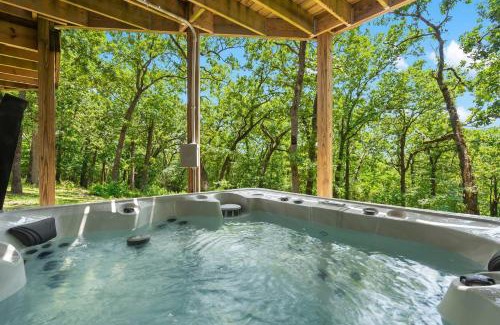 Blue Eye Cabin | Persimmon Hollow with GameRoom