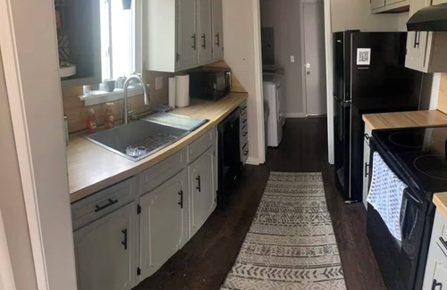 Nashboro Village House | Pet-friendly 2-bedroom duplex close to BNA with fast WiFi