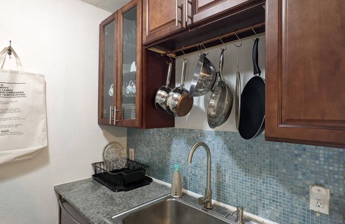 Fort Worth Apartment | Pet Friendly 2nd Floor Apt in Historic Southside