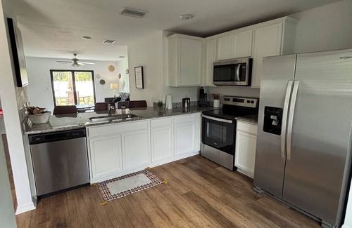 North Port House | Pet-Friendly 3BR w/Garage & Fenced Yard-Near Beaches