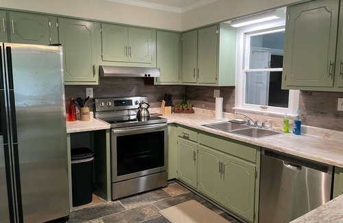 Spring City House | Pet Friendly and Close to the Lake!
