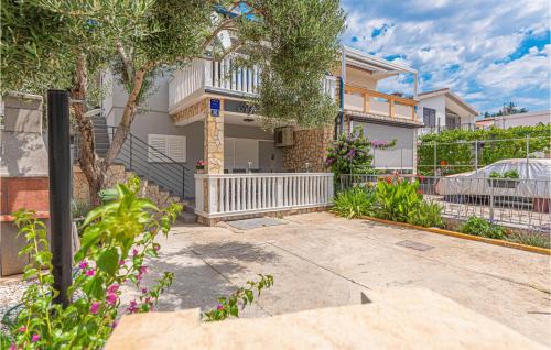 Pirovac Apartment | Pet Friendly Apartment In Pirovac