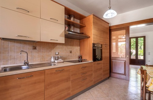 Cannole House | Pet-Friendly Apartment 'Domus Lucia - Tredomus' with Garden & A/C