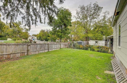 Auburn Apartment | Pet-friendly Auburn Apartment w/Balcony!
