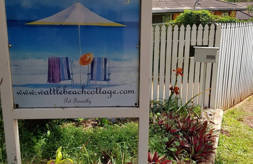 Port Macquarie Cottage | Pet Friendly Beach Retreat, 1 Wattle Street.