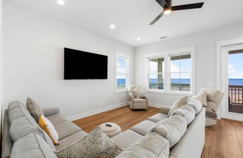 Port St. Joe House | Pet Friendly Beach House - Sand Castle Hideaway by Panhandle Getaways