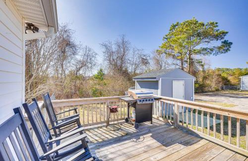 Morehead City House | Pet-Friendly Beaufort Home with Private Yard
