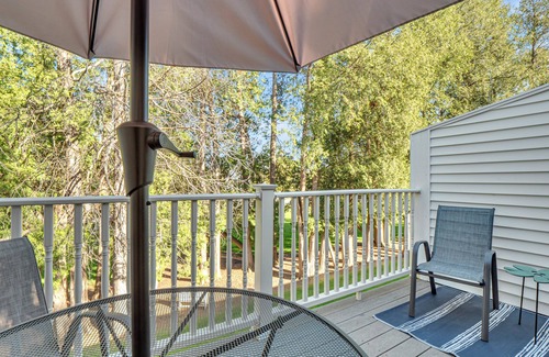 Elkhart Lake Villa | Pet Friendly Courtyard View