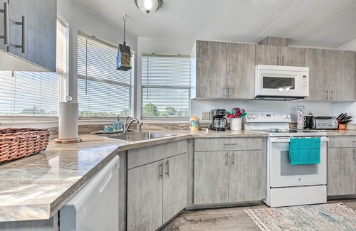 Clewiston Cottage | Pet-friendly Home: 10 Mi to Lake Okeechobee!