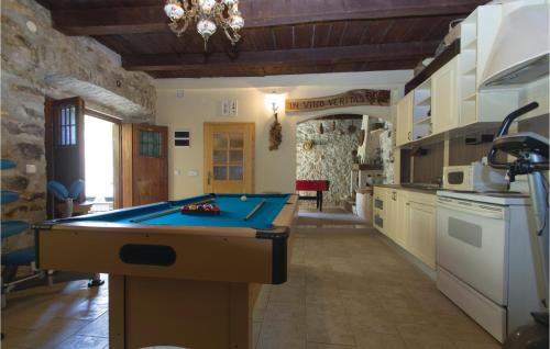 Cara House | Pet Friendly Home In Cara