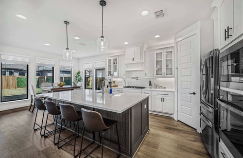 Austin House | Pet-Friendly Home - Stunning w/Outdoor Kitchen
