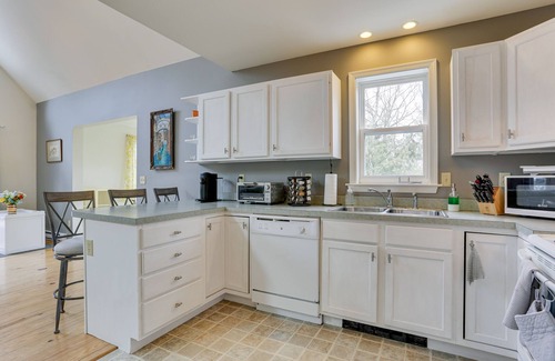 Rowland House | Pet-Friendly Lackawaxen Home w/Gas Grill!